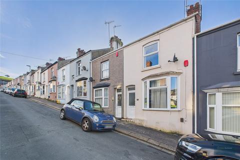 2 bedroom terraced house to rent, Glenmore Avenue, Plymouth PL2