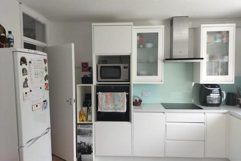 2 bedroom flat for sale, Bevan Road, London SE2