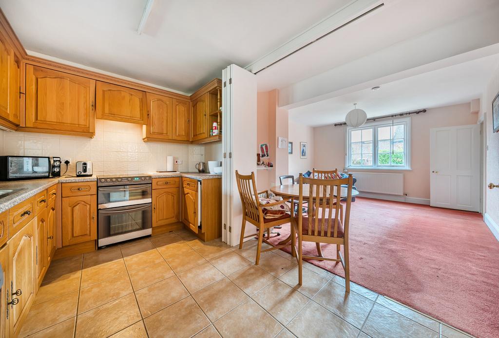 1387382 11 693188...