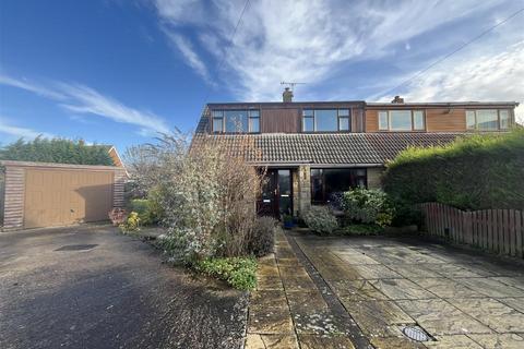 Greenacre Close, Bradford BD12
