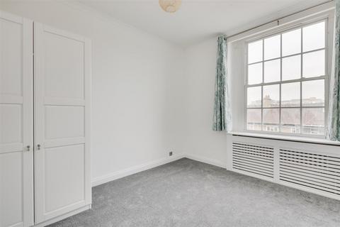 3 bedroom flat to rent, North End House, Fitzjames Avenue, London, W14