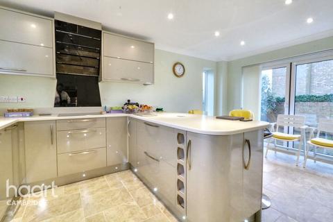 3 bedroom semi-detached house to rent, Bury Green, ELY
