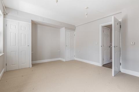 undefined, Aston Road, London, SW20