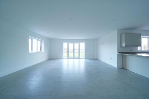 4 bedroom detached house to rent, White Horse Drive, West Row, Bury St. Edmunds, Suffolk, IP28