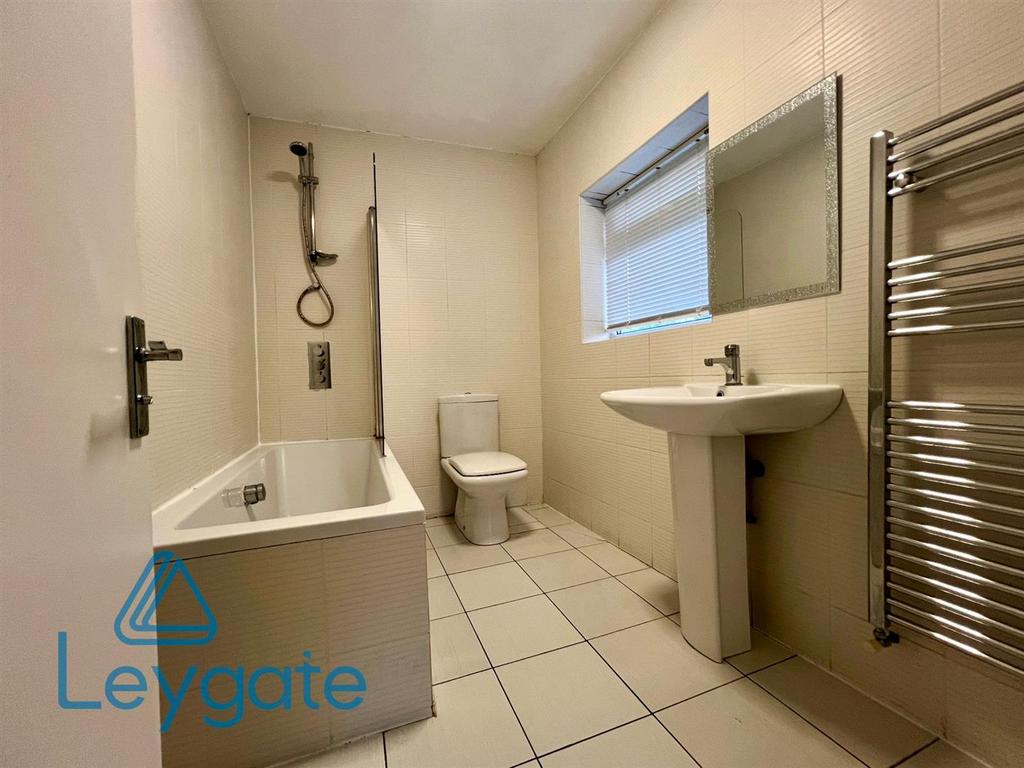 Whats App Image 2025-11-24 at 18.36.49 (1).jpeg