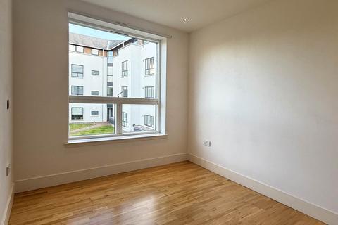 3 bedroom flat for sale, Brighouse Park Cross, Cramond, Edinburgh