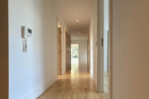 3 bedroom flat for sale, Brighouse Park Cross, Cramond, Edinburgh