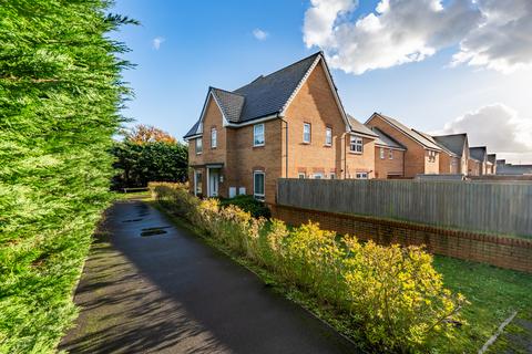 3 bedroom end of terrace house for sale, Luck Road, Bursledon SO31