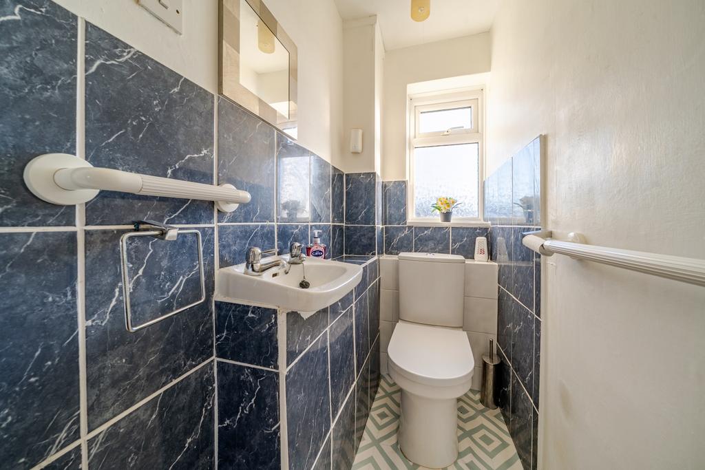 1382409-15-6926fdc251ab1