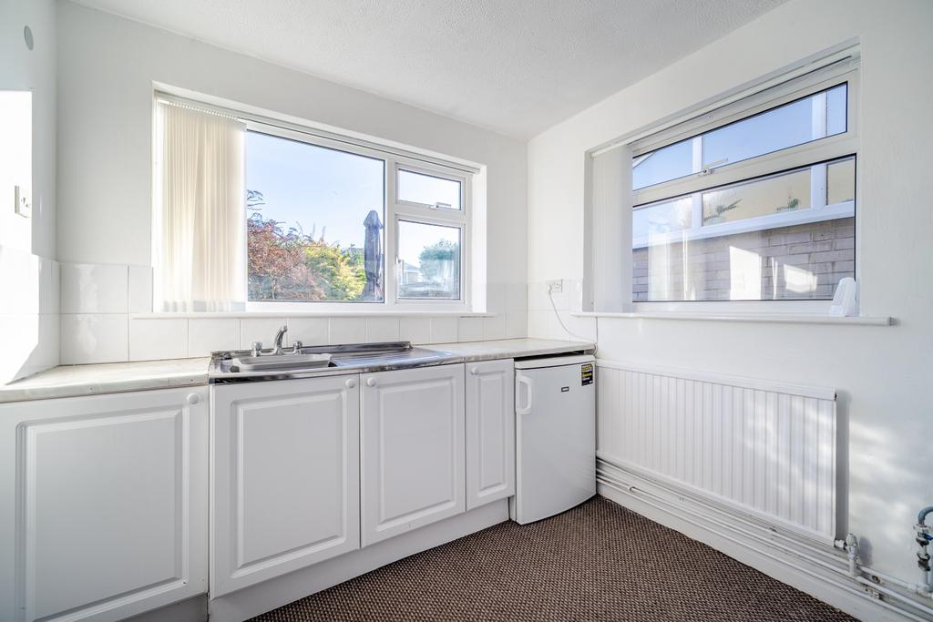 1382409-10-6926fb4686b6c