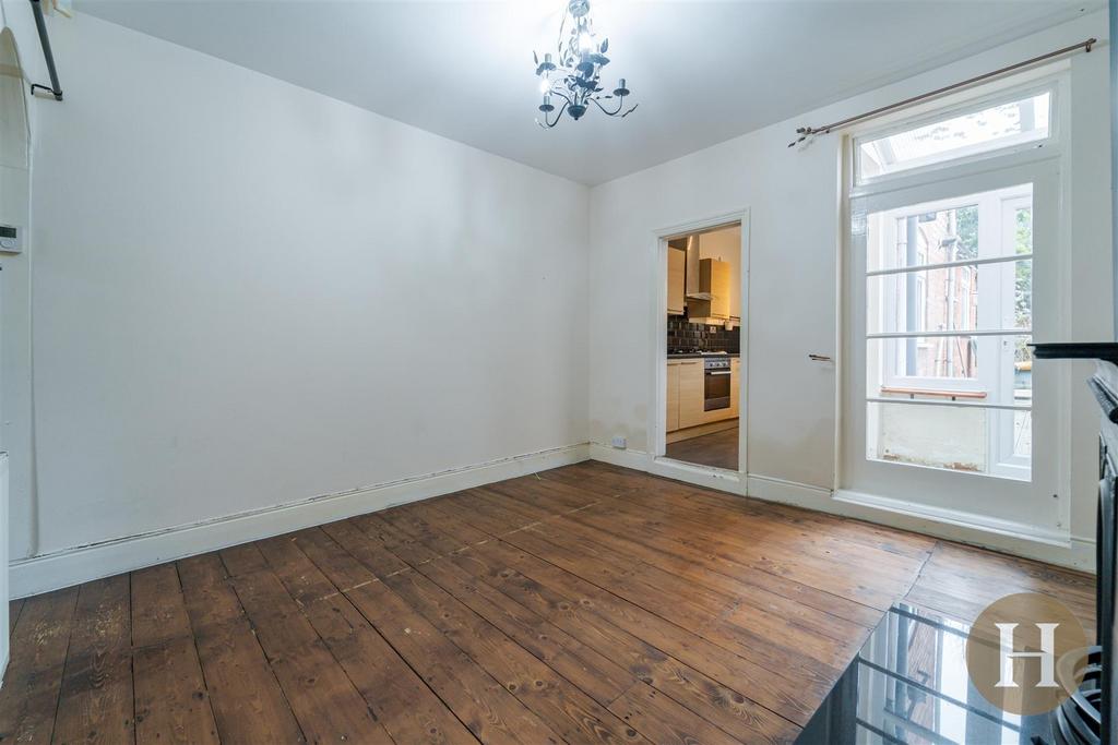 Hadleigh Estate Agents-21.jpg