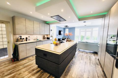 undefined, Hazel Gardens, Edgware HA8