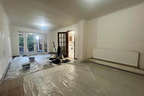 undefined, Wych Hill,  Woking,  GU22