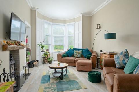 undefined, Daisy May Cottage