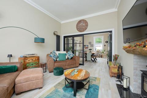 undefined, Daisy May Cottage