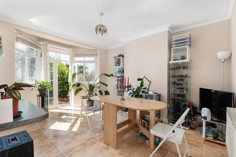 undefined, Maycross Avenue, Morden SM4