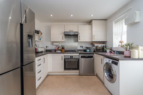 3 bedroom end of terrace house for sale, Luck Road, Bursledon SO31