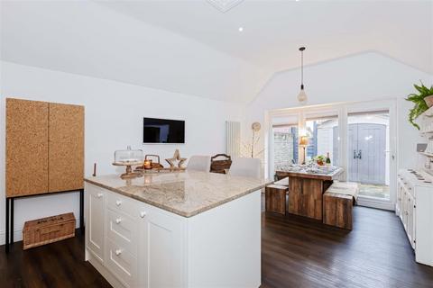 undefined, Heene Road, Worthing