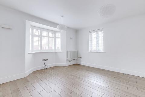 4 bedroom detached house to rent, Ferndale Drive, Wigan WN6