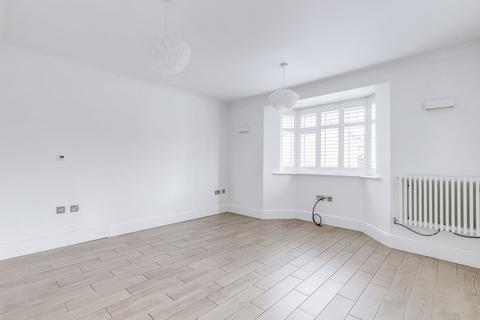 4 bedroom detached house to rent, Ferndale Drive, Wigan WN6