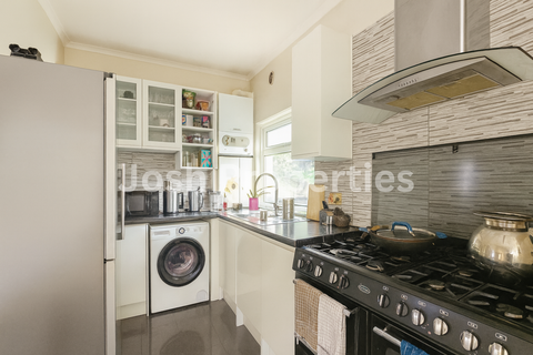 undefined, Hertford Road, Ilford IG2