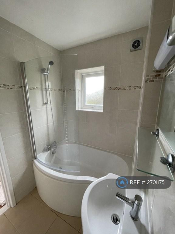 Bathroom2