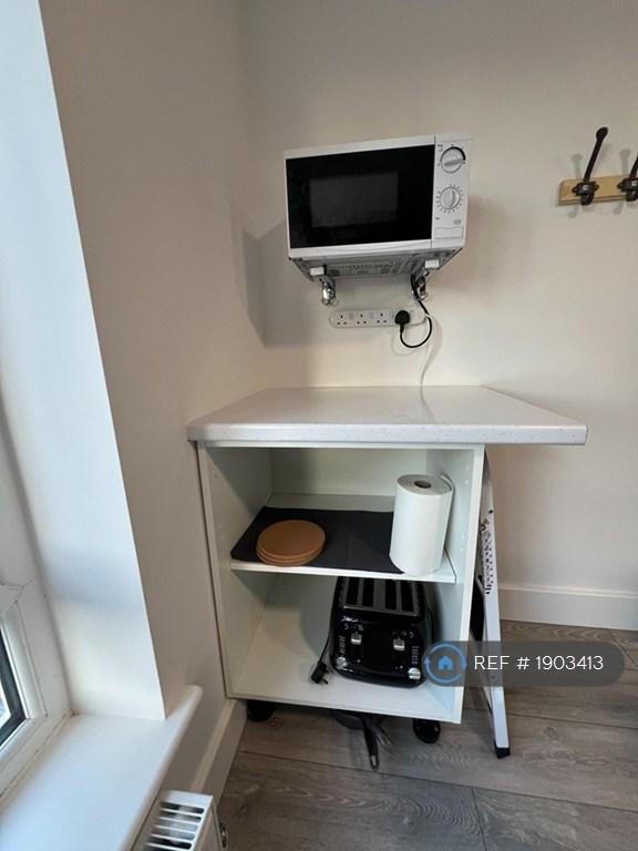 Large Kitchen + Dinner