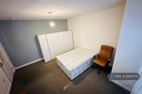 1 bedroom in a house share to rent, Chaplin Road, Harrow, HA0