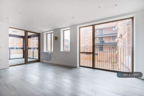 undefined, Staines Road, Hounslow, TW4
