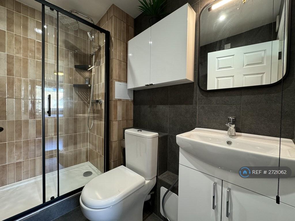 Ensuite Bathroom