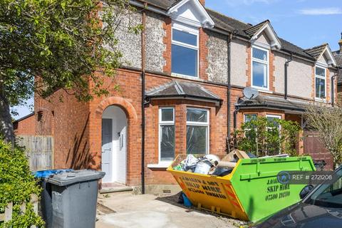 undefined, Egham, Egham, TW20