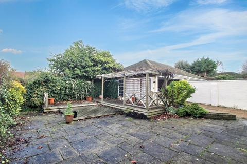 undefined, Sunset Avenue, Woodford Green, IG8