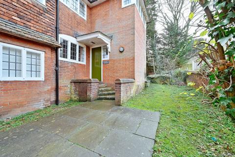 undefined, Hollybanks, HP3, Hemel Hempstead, HP3