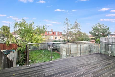 undefined, Forest Drive, Woodford Green, IG8