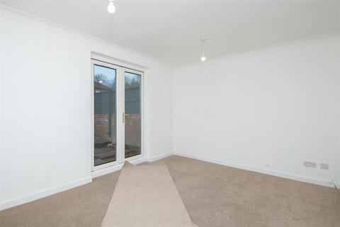 undefined, Smeaton Close, Blakelands, Milton Keynes