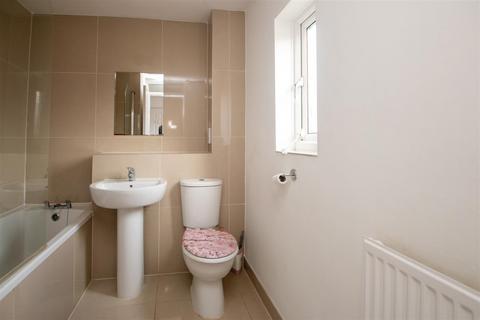 undefined, Smeaton Close, Milton Keynes MK14