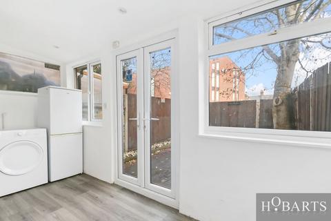 undefined, Bury Road, Wood Green, N22