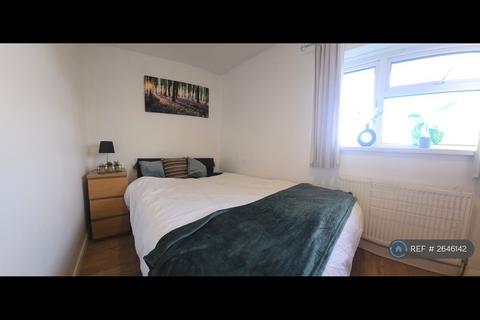 undefined, Cromwell Drive, Slough, SL1