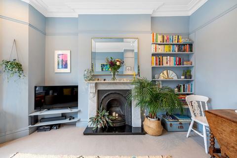 2 bedroom flat for sale, Pepys Road, London SE14