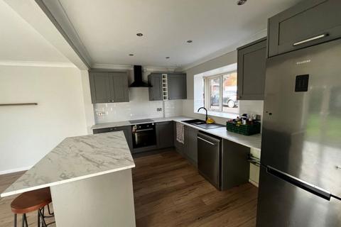 undefined, KINGS LYNN