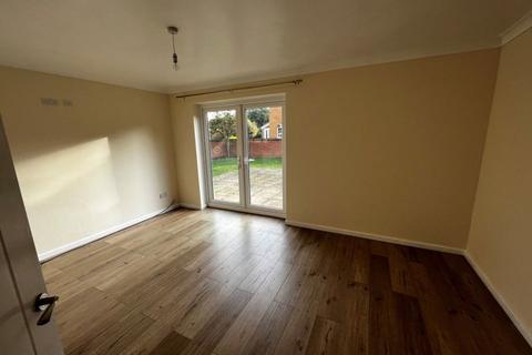 undefined, KINGS LYNN