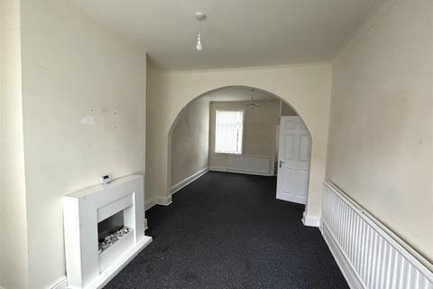 undefined, Severn Street, Hull