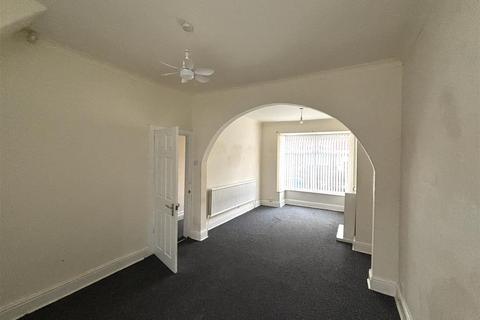 undefined, Severn Street, Hull