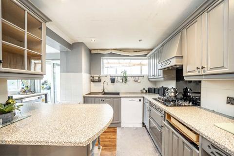 undefined, Metcalf Road, Ashford TW15