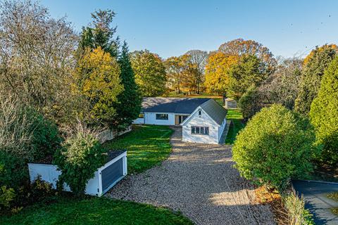 3 bedroom detached bungalow for sale, Rayleigh SS6