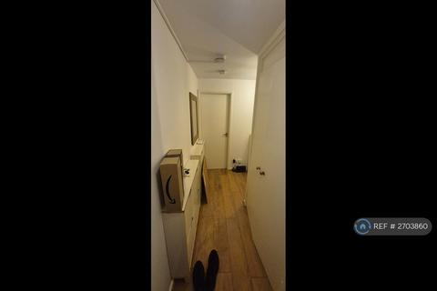 1 bedroom flat to rent, Toulouse Court, London, SE16