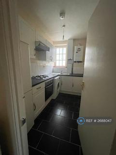 2 bedroom flat to rent, Peckham, London, SE15