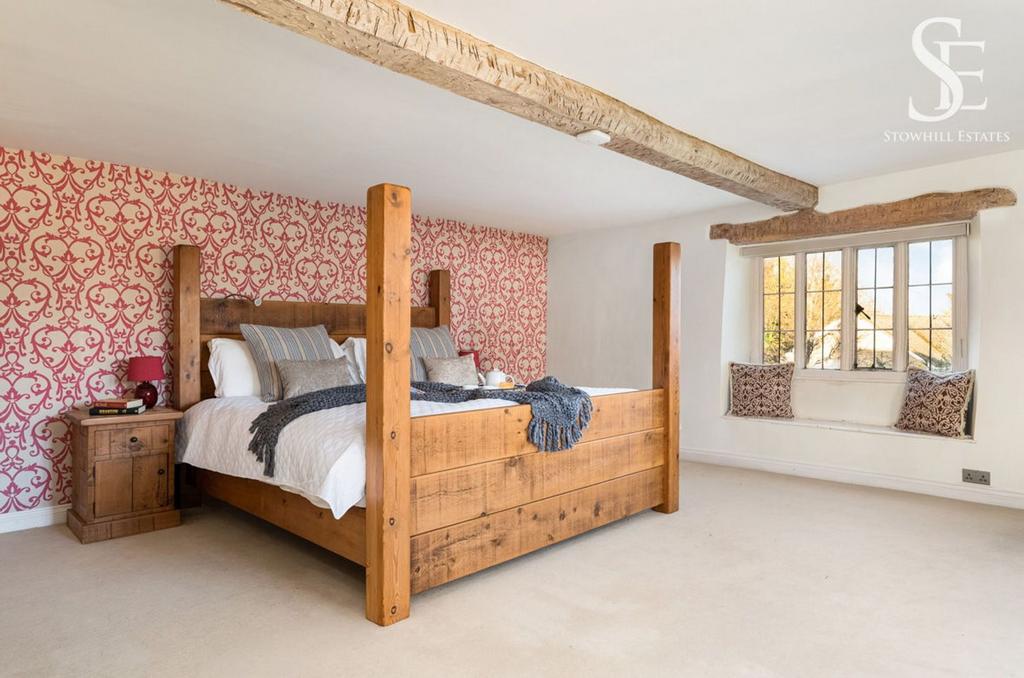 Principle bedroom