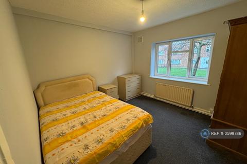 undefined, Worcester Road, Sutton, SM2