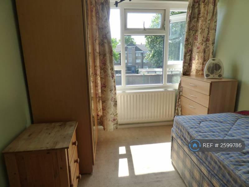 Single Room £700